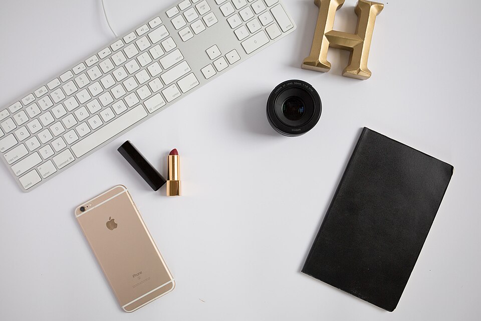 Top Workspace Office.jpg — Kristin Hardwick (CC0) Slack Purple