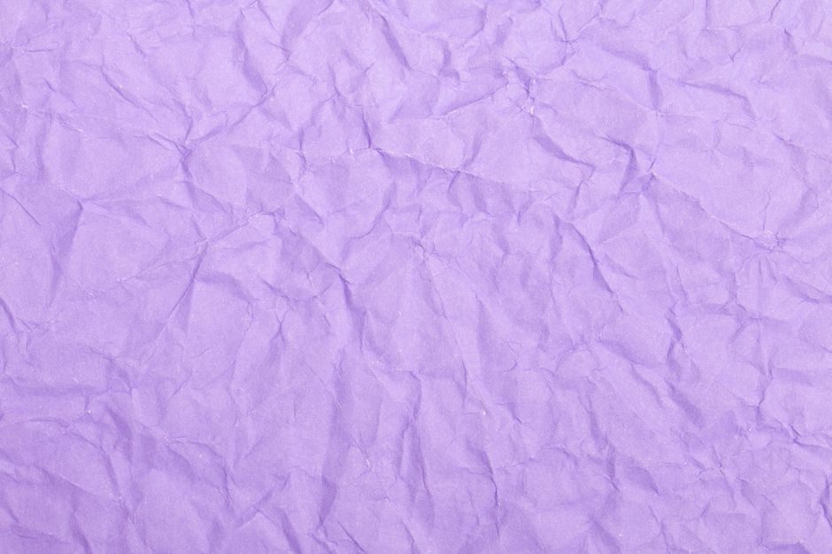 紫薄汗 — Crumpled lilac paper texture perfect for backgrounds, scrapbooking, and design projects.