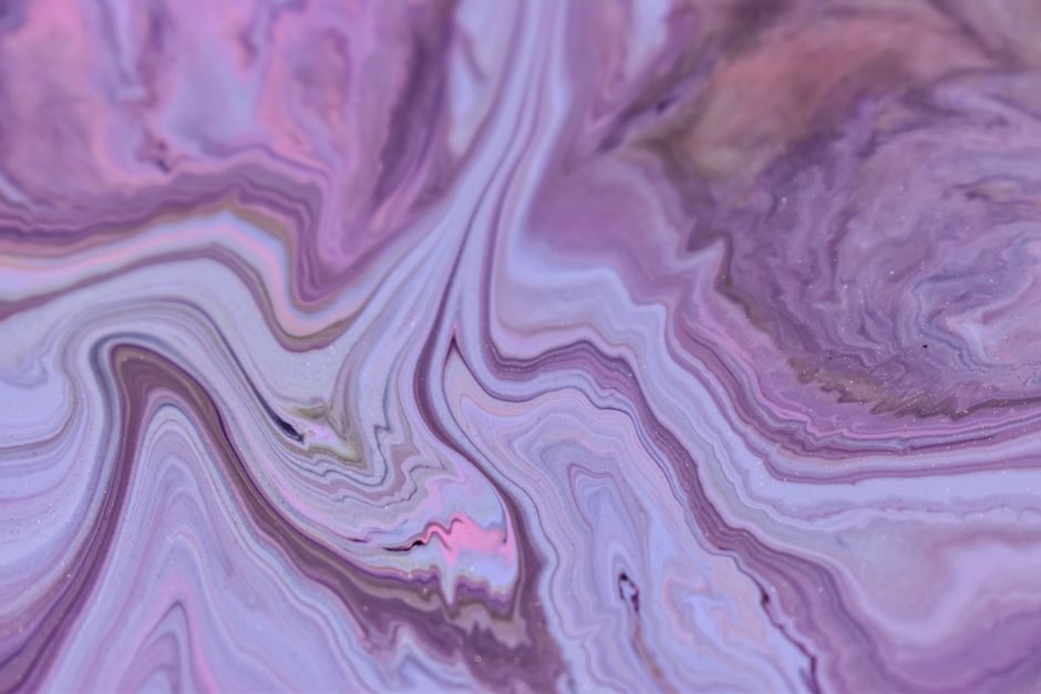 茈藐 — Abstract background of painting representing violet watercolor flows creating thin wavy lines in rows