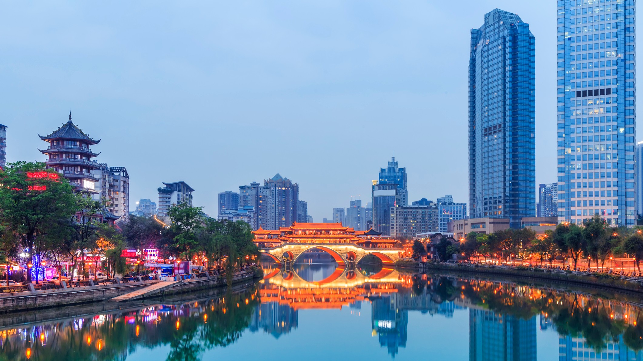 CBRE: Chengdu Becomes China's "New Science and Technology City"